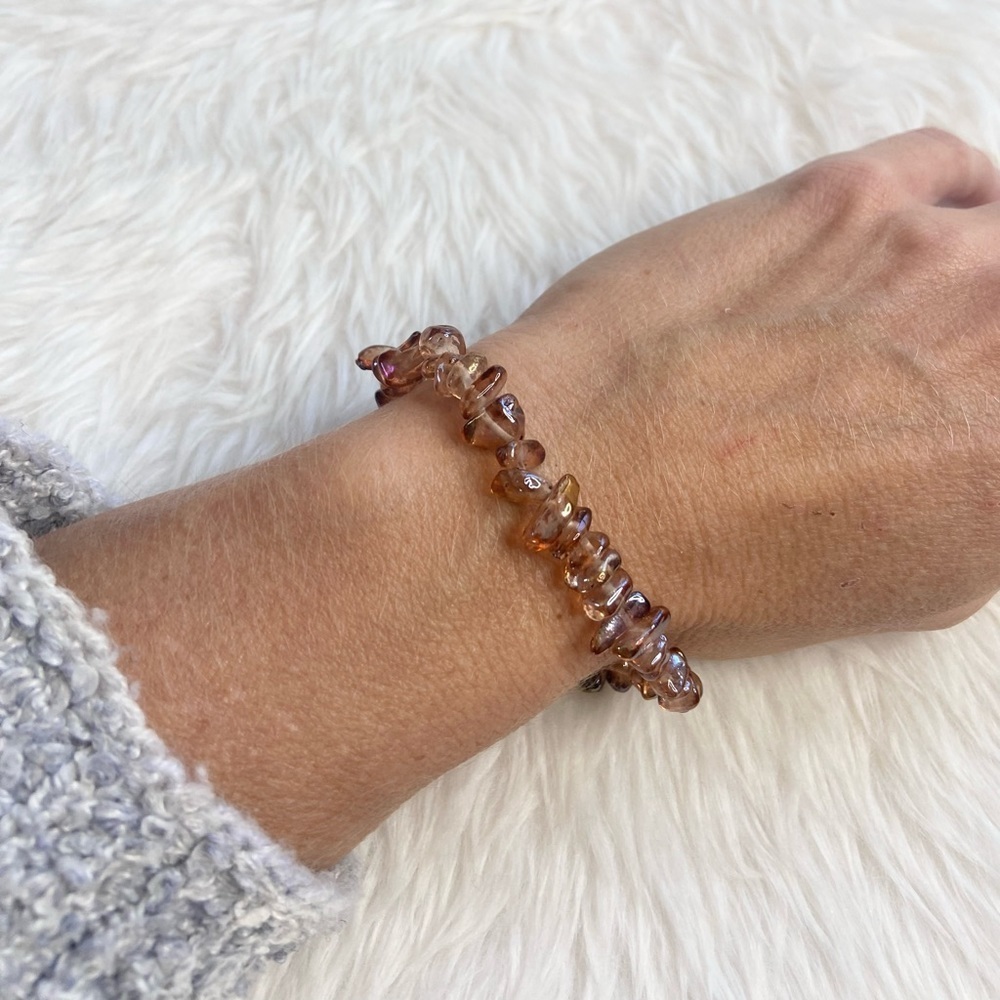 Polished Amber Chip Bracelet